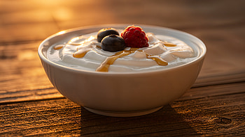 Sunlit Yogurt Bliss —, Raspberry, Blueberry, Honey HD wallpaper