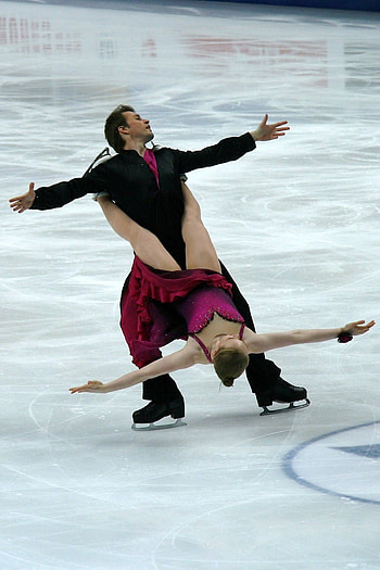 Ice Skating, graphy, Beauty, Captivating HD phone wallpaper