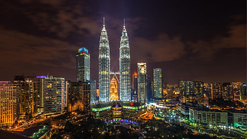 Petronas Twin Towers, Urban skyline, Cityscape, Impressive architecture HD wallpaper