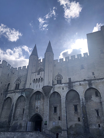Museum du Petit Palais, Avignon attraction, Ticket discounts, Opening hours HD phone wallpaper