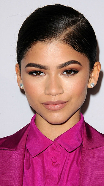 Zendaya Coleman, Zendaya Coleman Heroine HD phone wallpaper