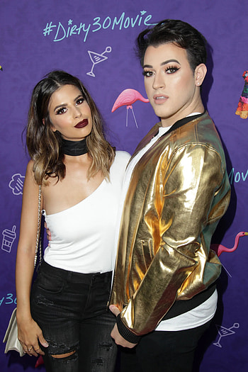 Manny MUA, Pretending controversies, Laura Lee collaboration, Fan backlash HD phone wallpaper