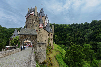 Eltz Castle, Germany, germany, medieval, forest, castle HD wallpaper