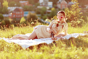 Girl Relaxing In The Park, girls, model HD wallpaper