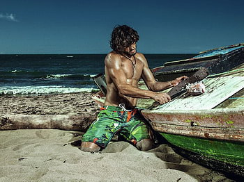 Marlon Teixeira, summer, boat, model, man, green, beach HD wallpaper