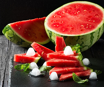 Melons and mint leaves, Refreshing summer combination, delight, Fruity and aromatic HD wallpaper