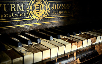 Old Piano, old, music, piano, abstract, graphy, entertainment, beautiful HD wallpaper