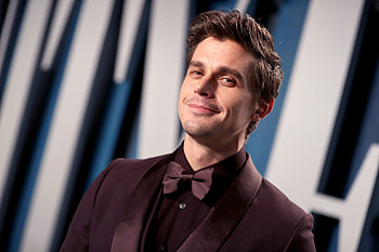 Antoni Porowski, New rom-com, Love life, Netflix HD wallpaper