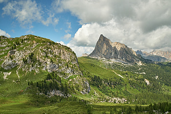 Nature, Grass, Clouds, Rock, Vertex, Top, Slope HD wallpaper