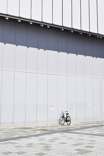 Minimalism, Parking, Bicycle HD phone wallpaper