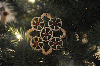 Handmade Ornament, precious, delicate, tradition, christmas HD wallpaper