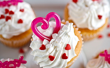 Cute cupcake, , Tempting treat, Dessert delight HD wallpaper