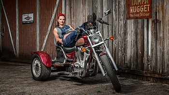 country trike, trike, motorcycle, wall, suzuki, girl HD wallpaper