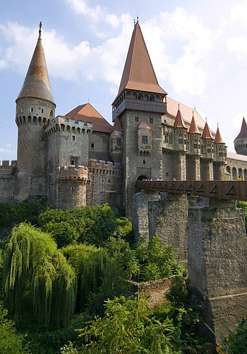Bran Castle, Romanian castle HD phone wallpaper
