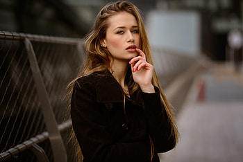 Beautiful, green eyes, outdoor, blonde HD wallpaper