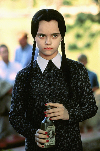 Wednesday Addams, Halloween costume ideas, Film inspiration, Vogue Germany HD phone wallpaper