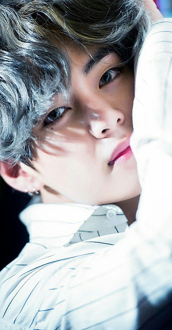 Kim - Bts Kim Taehyung & Background, Taehyung Cute HD phone wallpaper