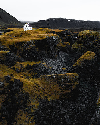 Nature, Mountains, Rocks, House, Valley HD phone wallpaper