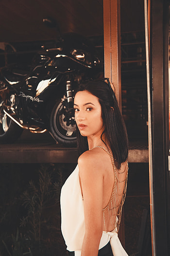 Gorgeous, woman, brown eyes HD phone wallpaper
