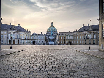 Amalienborg Palace, Discovering Scandinavia, Viking History, Danish Odyssey HD wallpaper