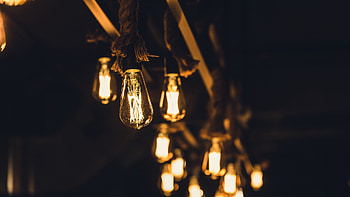 Gold lights, Light bulbs, Ultra , Bright illumination HD wallpaper