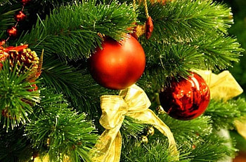 Christmas decoration, decoration, holiday, christmas, ball, red HD wallpaper