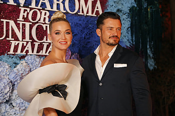 Orlando Bloom, Katy Perry parenting quotes, Touching sentiments, Best moments HD wallpaper