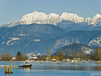 Looking Out From the Shore, sky, mountains, water, boats HD wallpaper