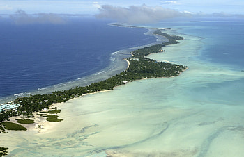 Last uninfected haven, COVID- sanctuary, Remote island, Protecting their people HD wallpaper