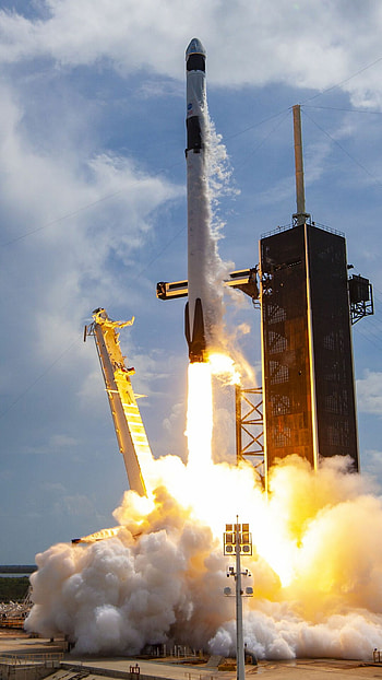 Falcon 9 rocket, News HD phone wallpaper