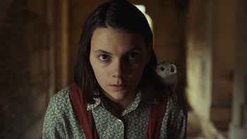 His Dark Materials premiere, Lyra's journey, Jordan College mystery HD wallpaper