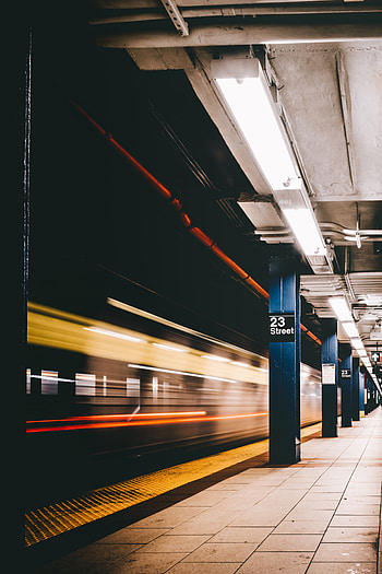 Lights, Miscellanea, Miscellaneous, Lanterns, Station, Underground, Train, Metro, Subway, Column, Columns HD phone wallpaper