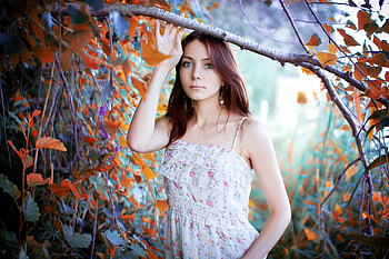 Brown Haired Girl, model, leaves, brown haired, nature, twig HD wallpaper