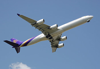 Thai Airways International, Gas-guzzling fleet, Restoration plans, Sustainable aviation HD wallpaper