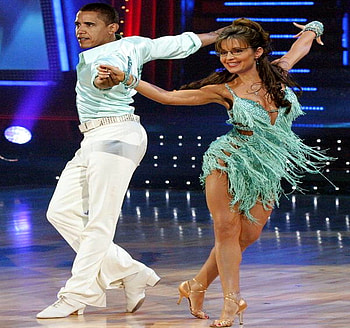 Dancing with WHO ???, spoof, costumes, dancing, palin and obama HD wallpaper