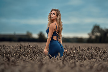 Girl Blue Dress A Field Of Dreams , girls, blue-dress, blonde, model HD wallpaper