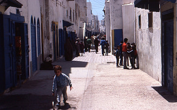 Essaouira in Morocco, great, graphy, childs, , houses, nice, kid, essaouira, amazing, architecture, city, maroc, house, other, kids, beautiful, people, looking, life, morocco, cool, street, child HD wallpaper