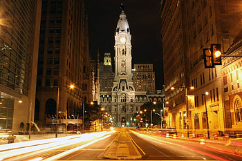 Philadelphia , Posted by Sarah Thompson, Cityscapes and skylines, Screensaver-worthy HD wallpaper