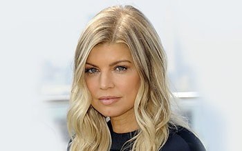 Fergie, Celeb , Glamorous persona, Music icon HD wallpaper