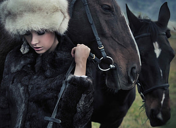 Lady, face, horse, lodel, beauty HD wallpaper