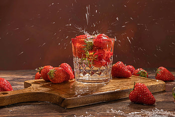 Strawberries, Wet, Straw, Still life, Glass HD wallpaper