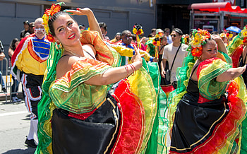 Purity of cumbia, Sustaining mother rhythm, All dancer's group, Rhythm's essence HD wallpaper