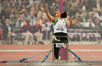Nassima Saifi, Discus Throw HD wallpaper