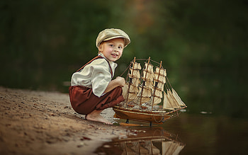 Boy and Boat, boat, water, boy, hat HD wallpaper