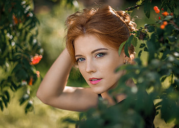 Beauty, face, girl, redhead, green, woman HD wallpaper