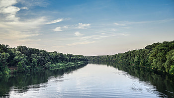 Riverside travels, Blue calm waters, Cloudy sky, Hungary HD wallpaper