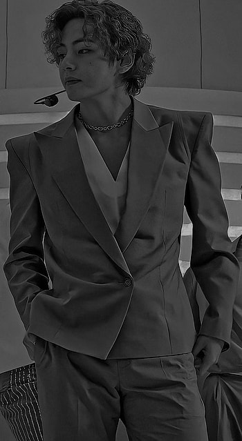 Taehyung HD phone wallpaper