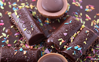Chocolate candy, Delicious treat, Sweet indulgence, Mouthwatering HD wallpaper