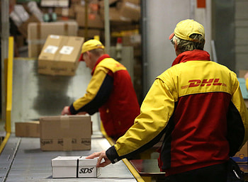 DHL, Arbeitnehmerverlagerung, Deutsche Post, Tochterfirma HD wallpaper