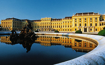 Schonbrunn Palace, Former imperial residence, Rococo summer residence, Sightseeing HD wallpaper